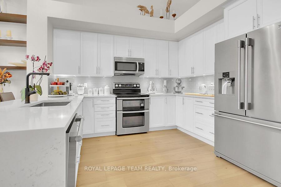 Photo 15 of 518 Chriscraft Way, Ottawa, Mahogany Community — HOMEH