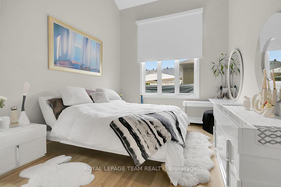 Photo 16 of 518 Chriscraft Way, Ottawa, Mahogany Community — HOMEH