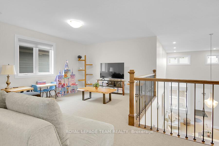Photo 22 of 518 Chriscraft Way, Ottawa, Mahogany Community — HOMEH