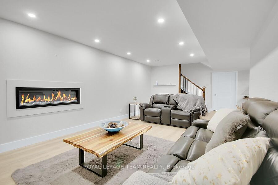 Photo 28 of 518 Chriscraft Way, Ottawa, Mahogany Community — HOMEH