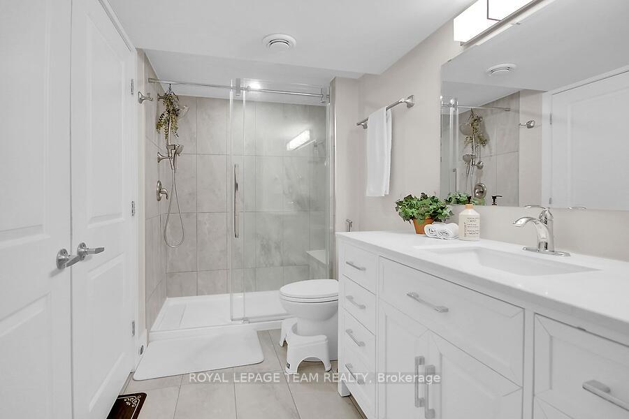 Photo 33 of 518 Chriscraft Way, Ottawa, Mahogany Community — HOMEH