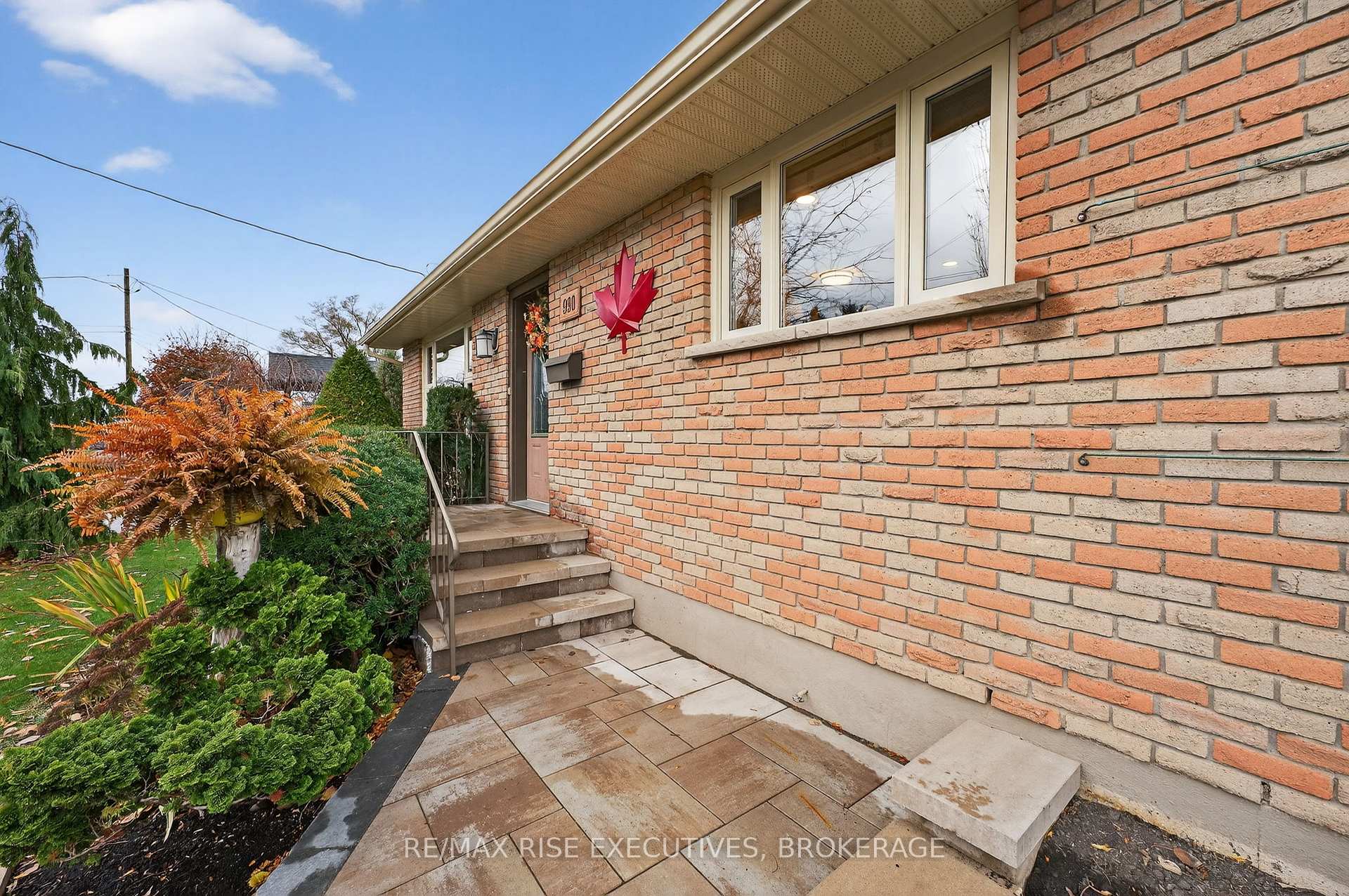 Photo 2 of 990 Woodbine Road, Kingston, North of Taylor-Kidd Blvd — HOMEH