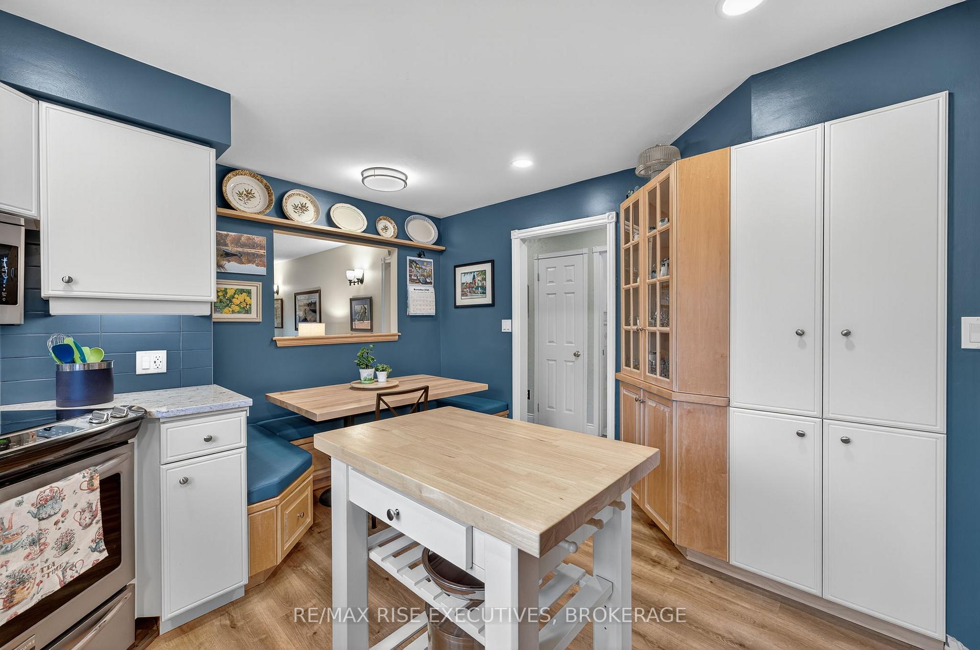 Photo 9 of 990 Woodbine Road, Kingston, North of Taylor-Kidd Blvd — HOMEH