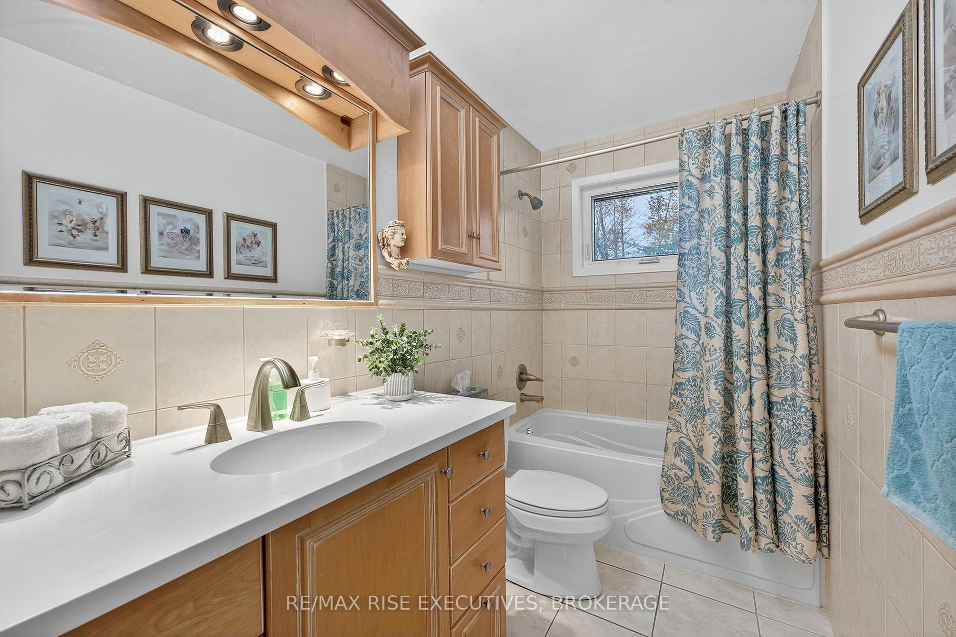 Photo 12 of 990 Woodbine Road, Kingston, North of Taylor-Kidd Blvd — HOMEH