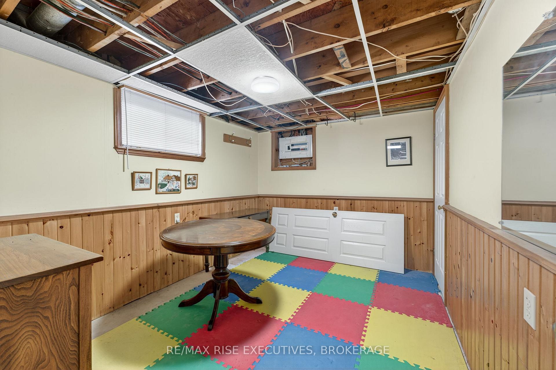 Photo 16 of 990 Woodbine Road, Kingston, North of Taylor-Kidd Blvd — HOMEH