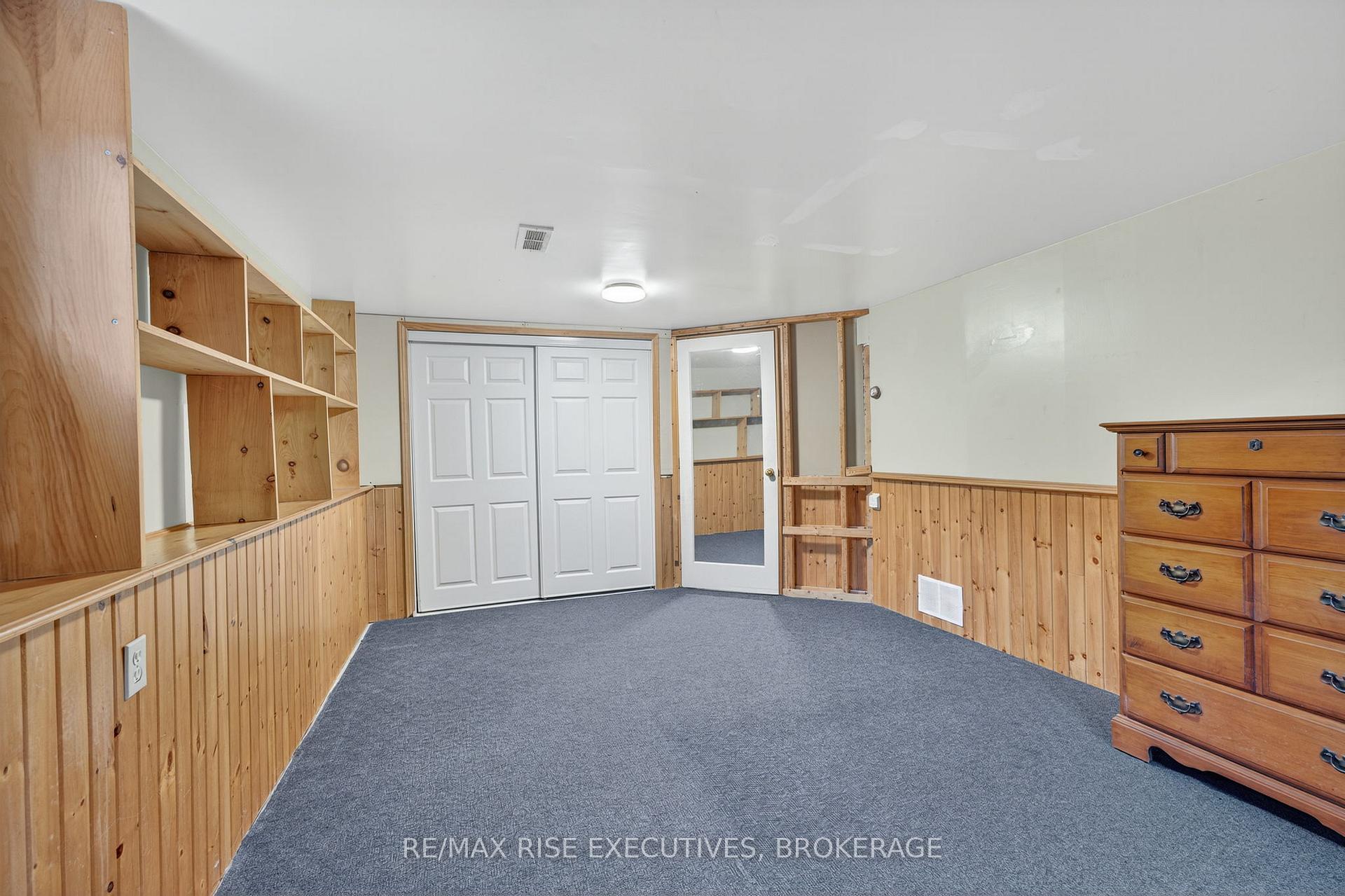 Photo 18 of 990 Woodbine Road, Kingston, North of Taylor-Kidd Blvd — HOMEH