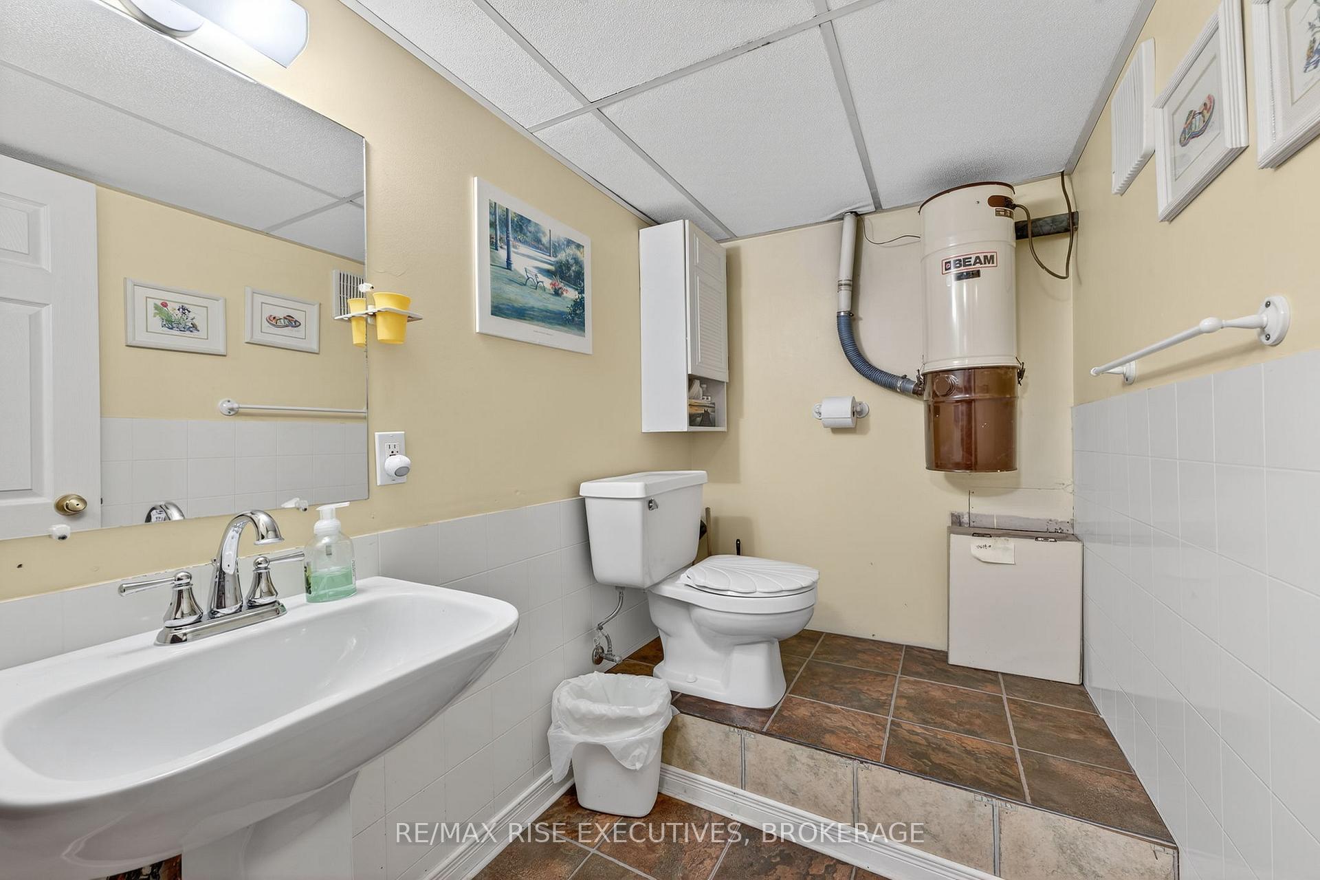 Photo 19 of 990 Woodbine Road, Kingston, North of Taylor-Kidd Blvd — HOMEH