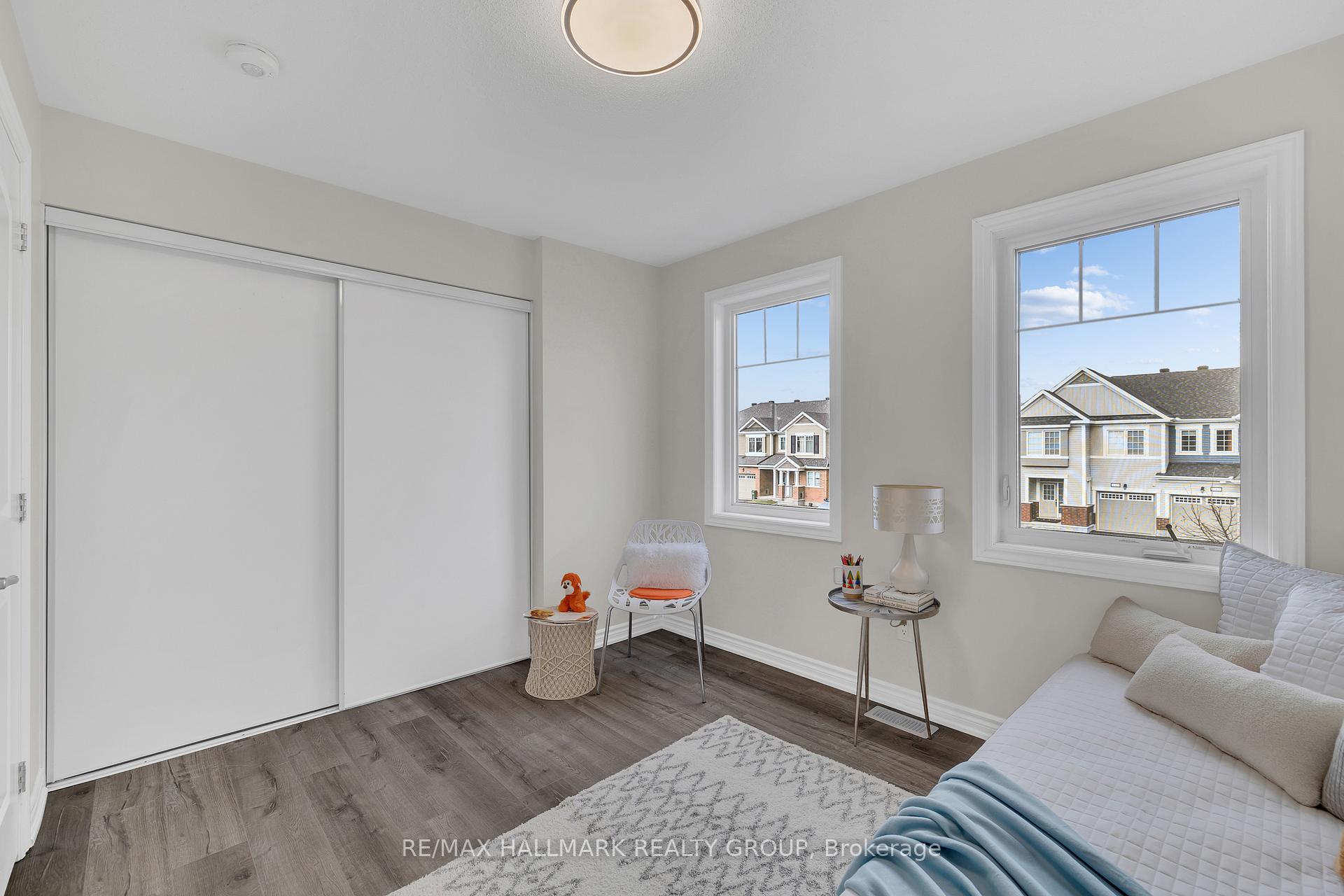 Photo 25 of 130 Cranesbill Road, Ottawa, Kanata - Emerald Meadows/Trailwest — HOMEH