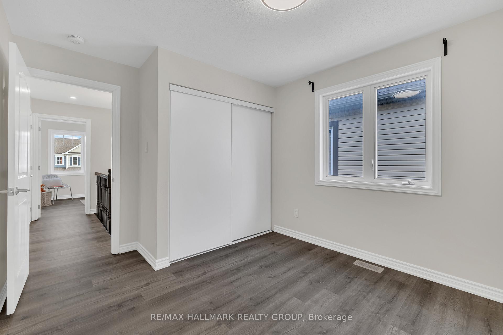 Photo 27 of 130 Cranesbill Road, Ottawa, Kanata - Emerald Meadows/Trailwest — HOMEH