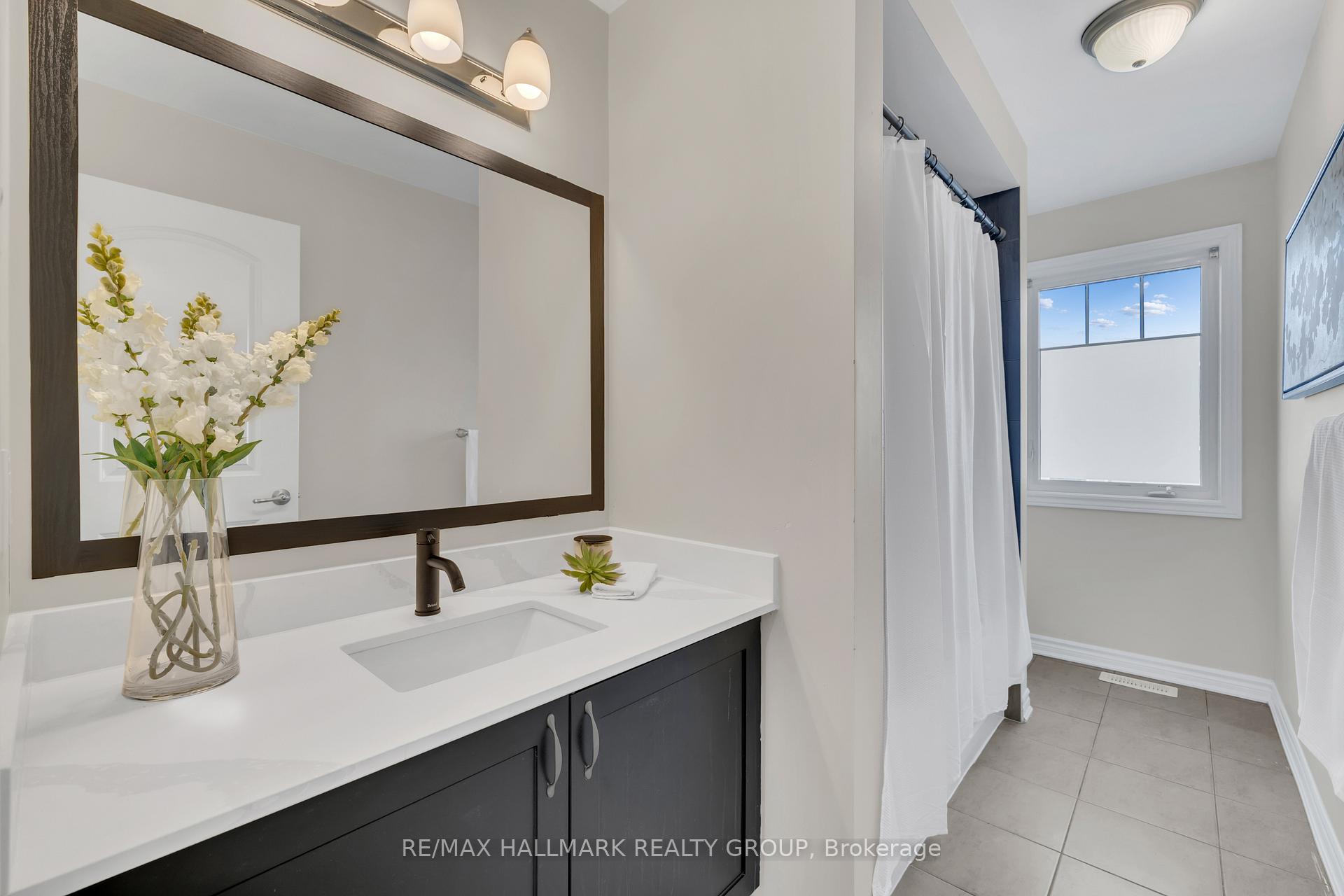 Photo 28 of 130 Cranesbill Road, Ottawa, Kanata - Emerald Meadows/Trailwest — HOMEH