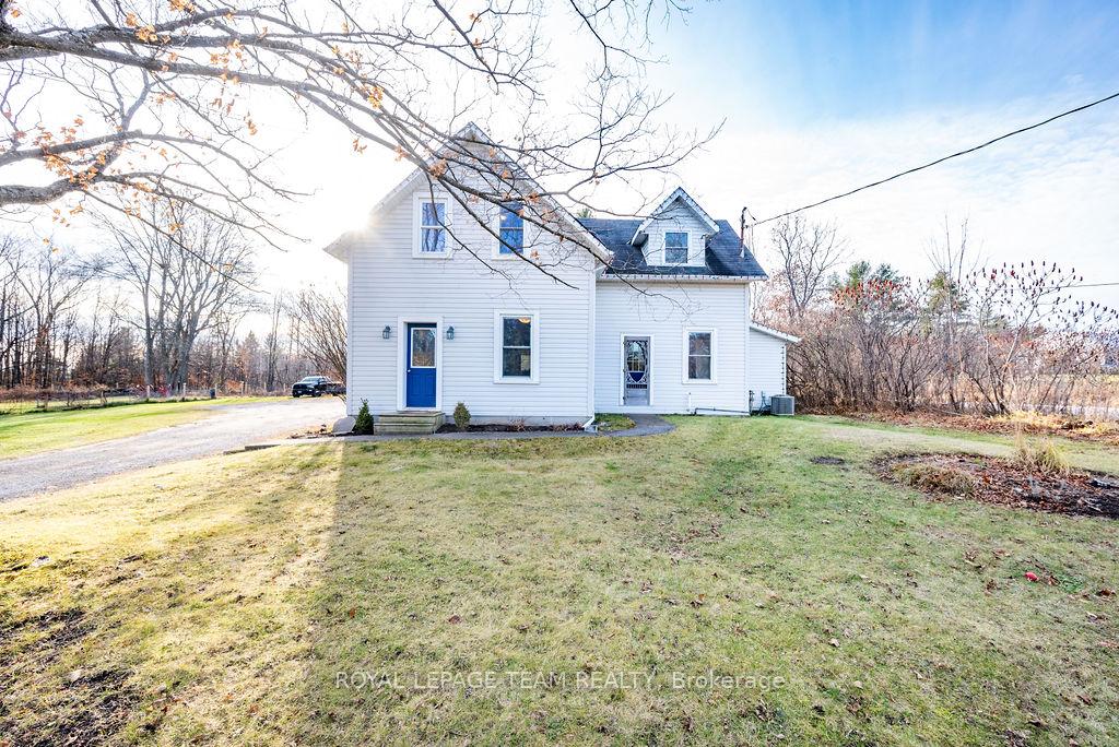 Front of 715 River Road