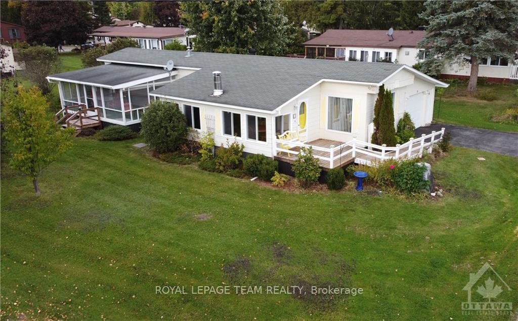 Photo 1 of 15 Evergreen Lane, McNab/Braeside, Mcnab/Braeside Twps — HOMEH