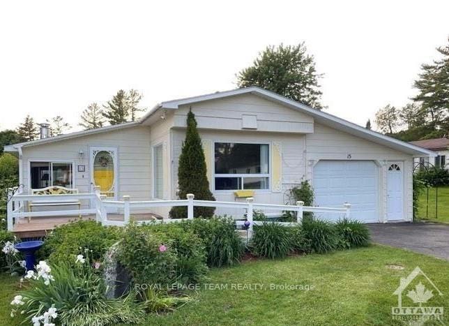 Photo 2 of 15 Evergreen Lane, McNab/Braeside, Mcnab/Braeside Twps — HOMEH