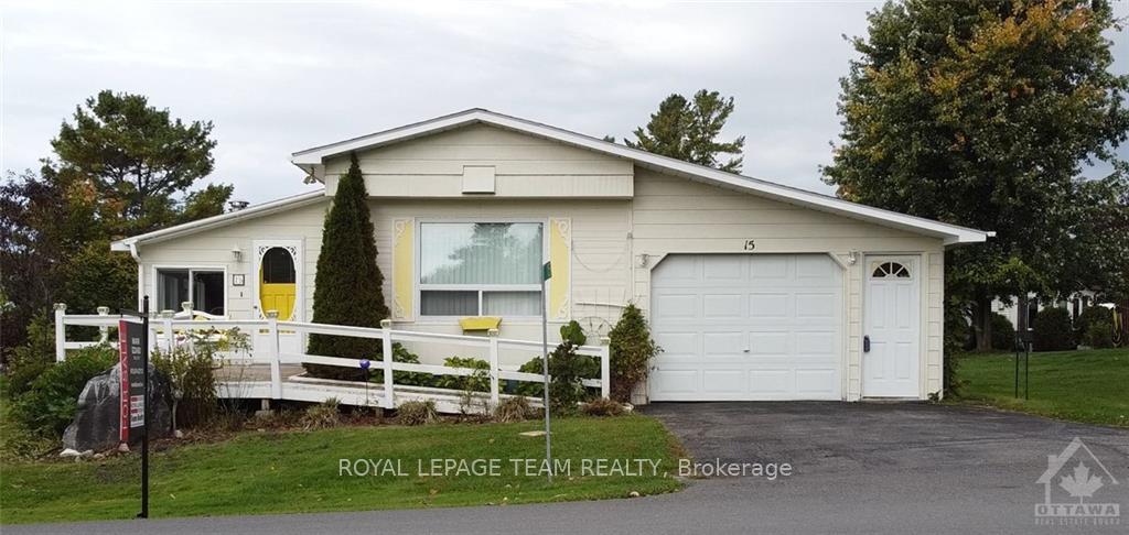 Photo 10 of 15 Evergreen Lane, McNab/Braeside, Mcnab/Braeside Twps — HOMEH
