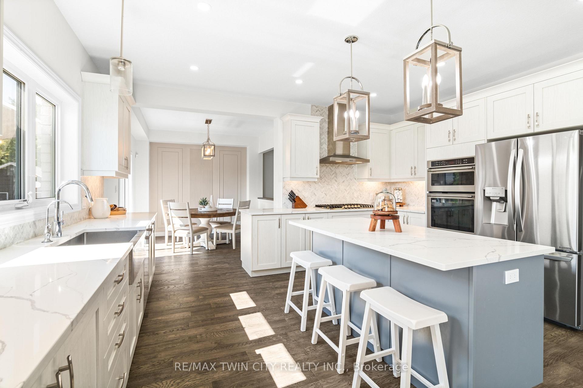 Photo 12 of 297 Blair Creek Drive, Kitchener — HOMEH