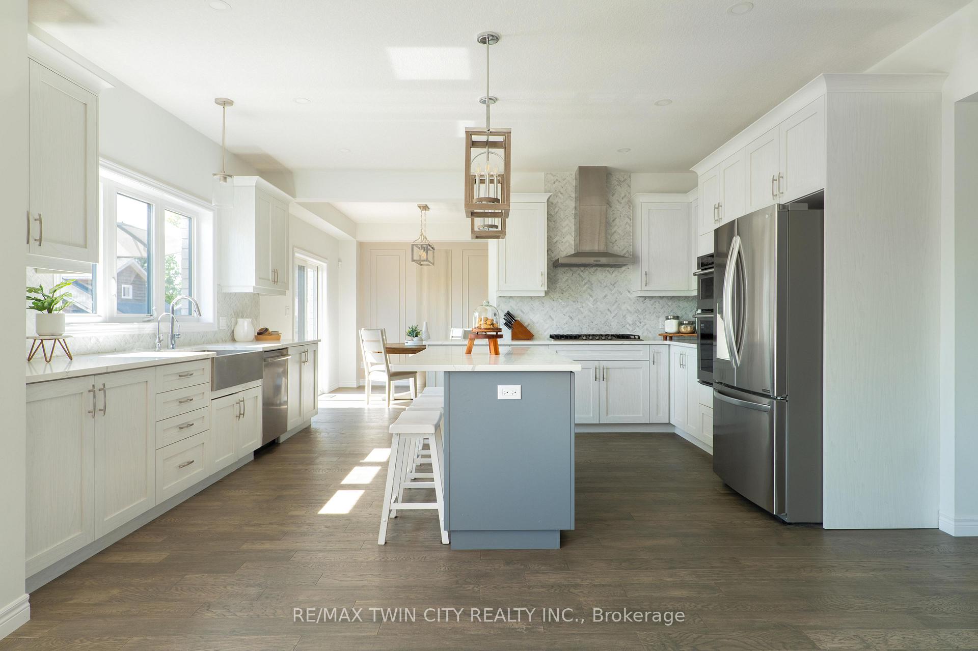 Photo 14 of 297 Blair Creek Drive, Kitchener — HOMEH