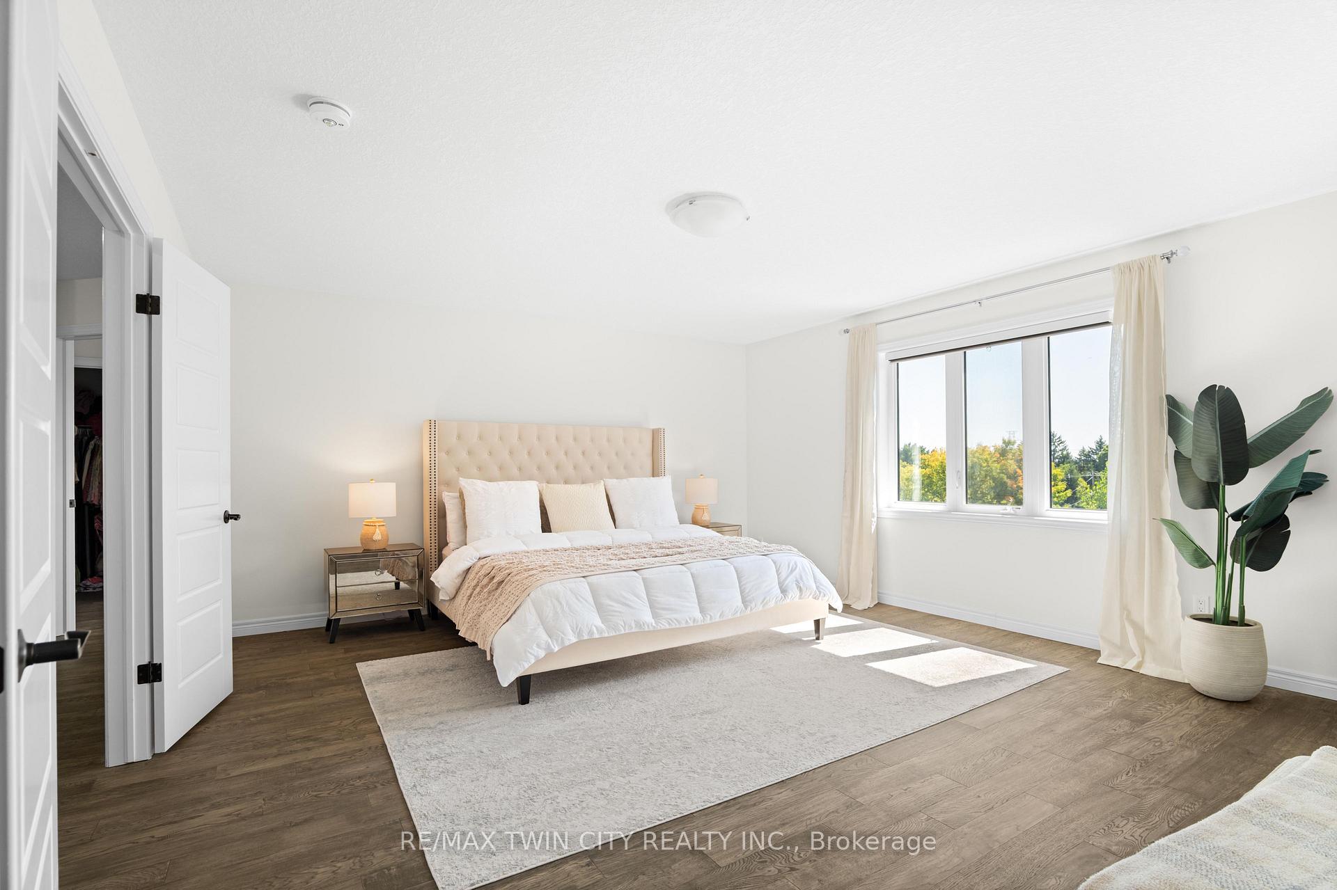 Photo 30 of 297 Blair Creek Drive, Kitchener — HOMEH