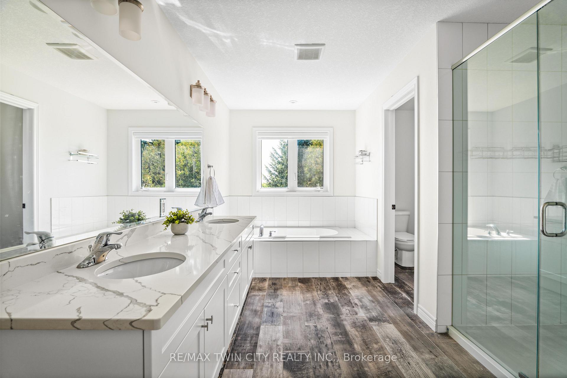 Photo 32 of 297 Blair Creek Drive, Kitchener — HOMEH