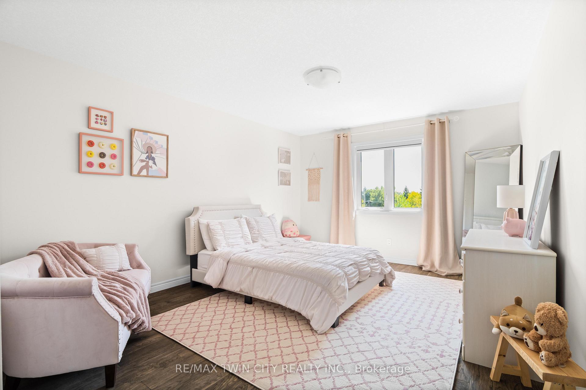 Photo 36 of 297 Blair Creek Drive, Kitchener — HOMEH