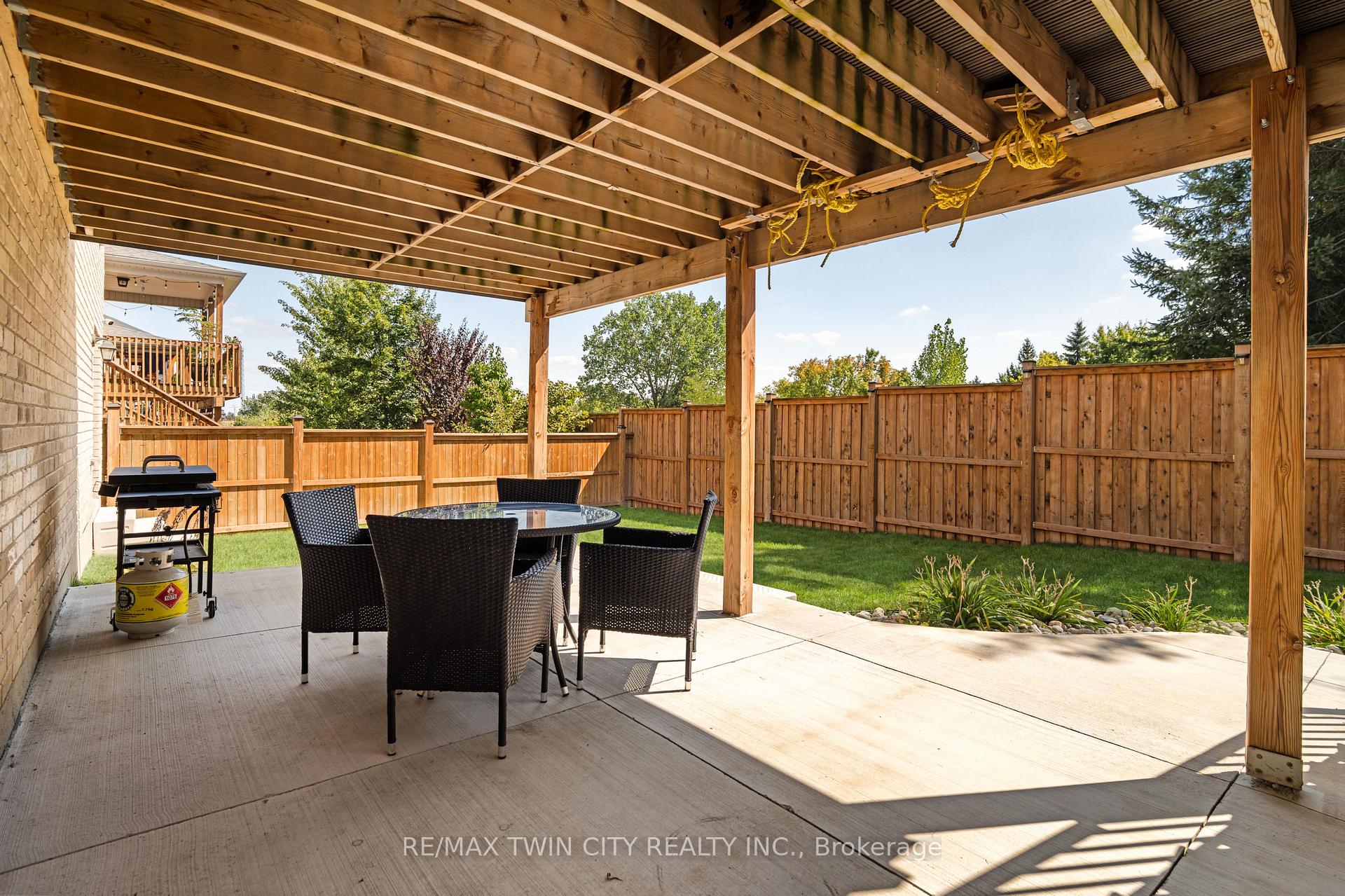 Photo 42 of 297 Blair Creek Drive, Kitchener — HOMEH
