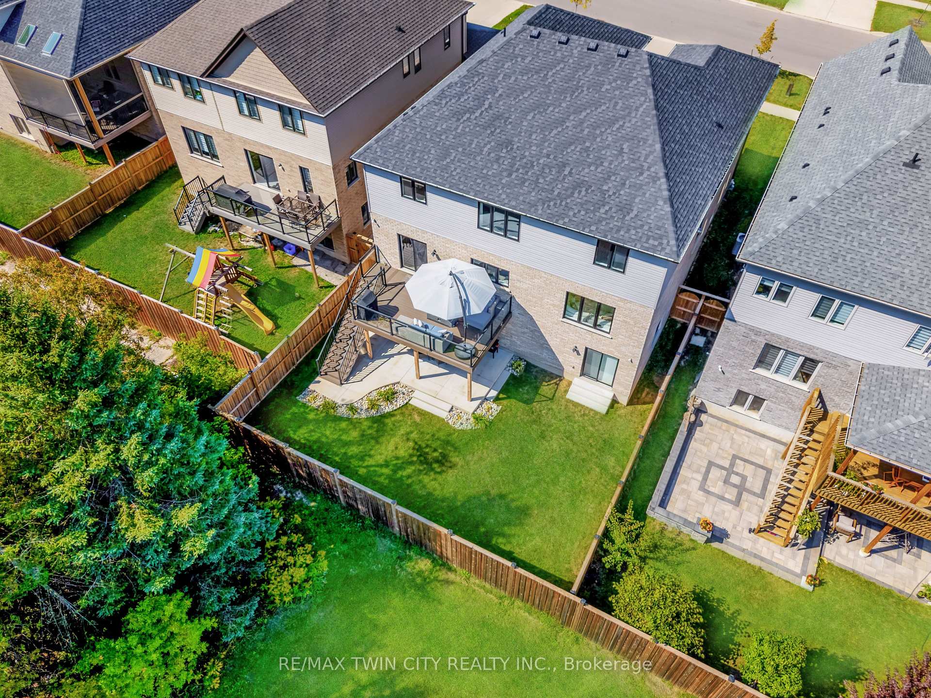 Photo 50 of 297 Blair Creek Drive, Kitchener — HOMEH