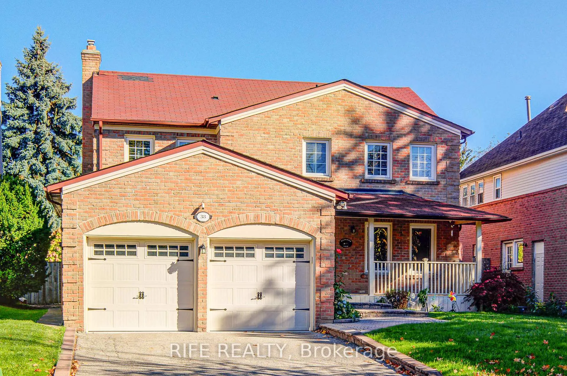 Photo 1 of 38 Longwater Chase, Markham, Unionville — HOMEH