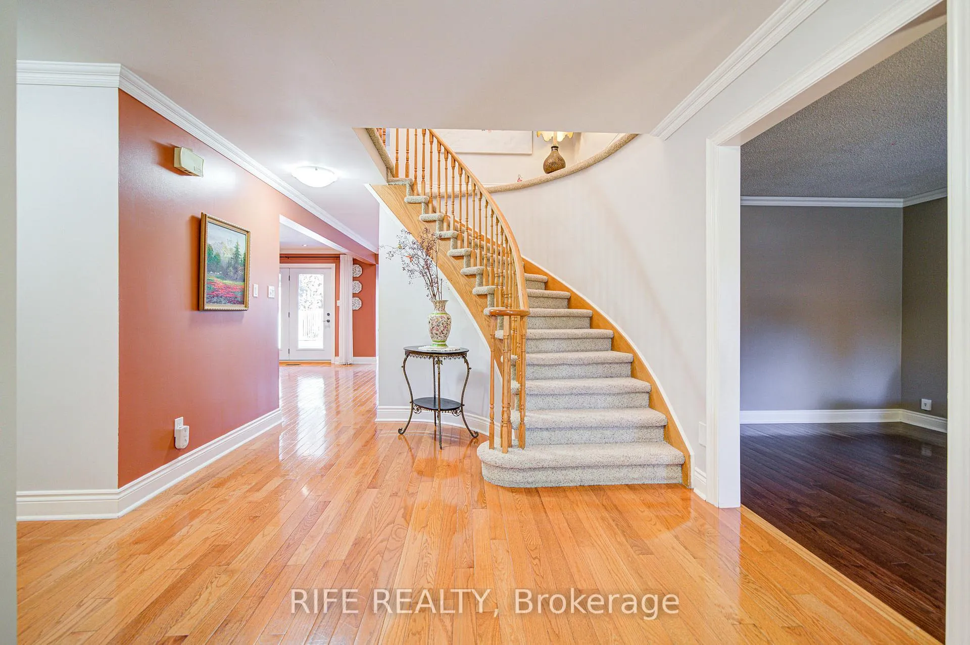 Photo 3 of 38 Longwater Chase, Markham, Unionville — HOMEH