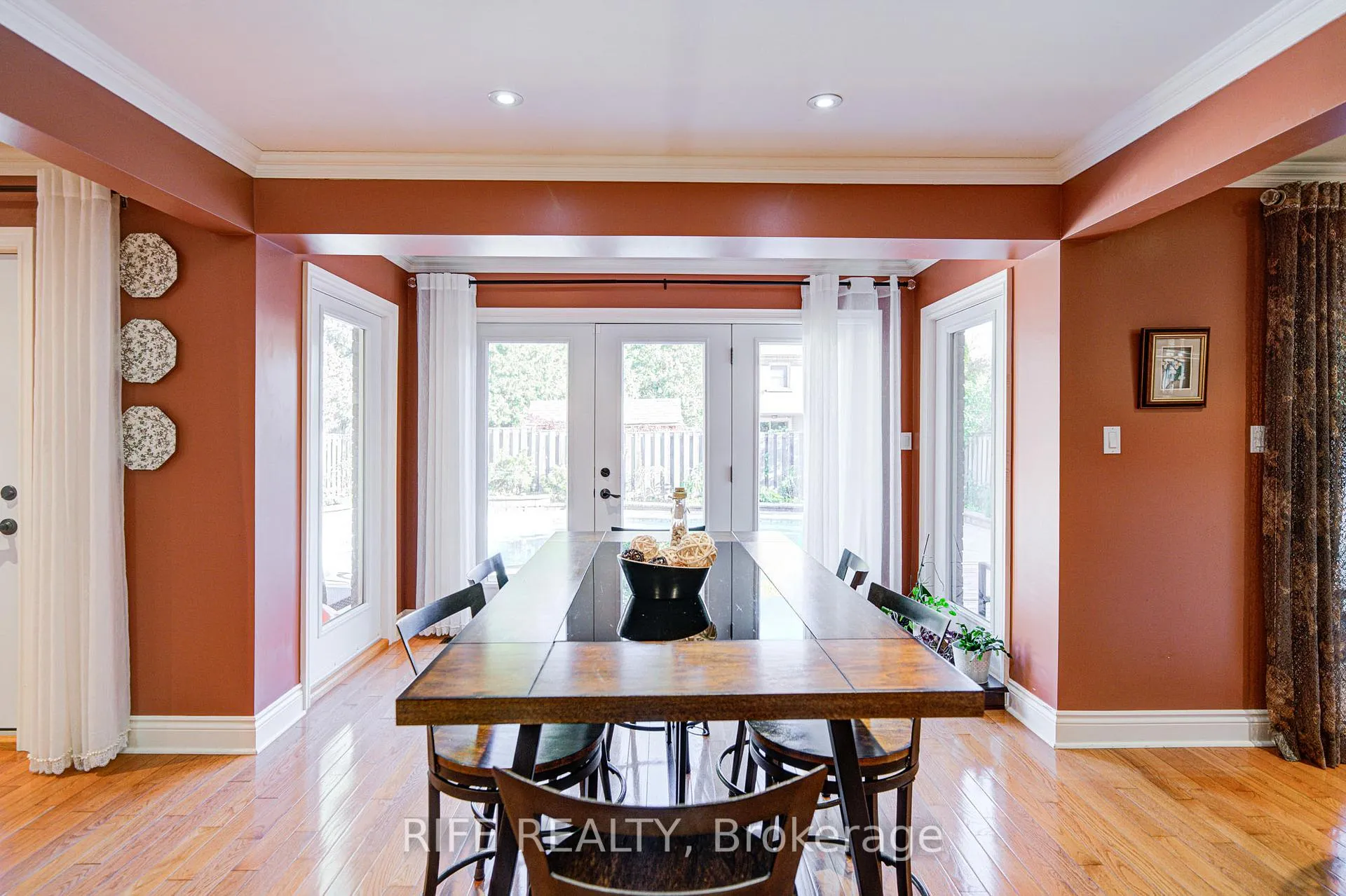 Photo 15 of 38 Longwater Chase, Markham, Unionville — HOMEH