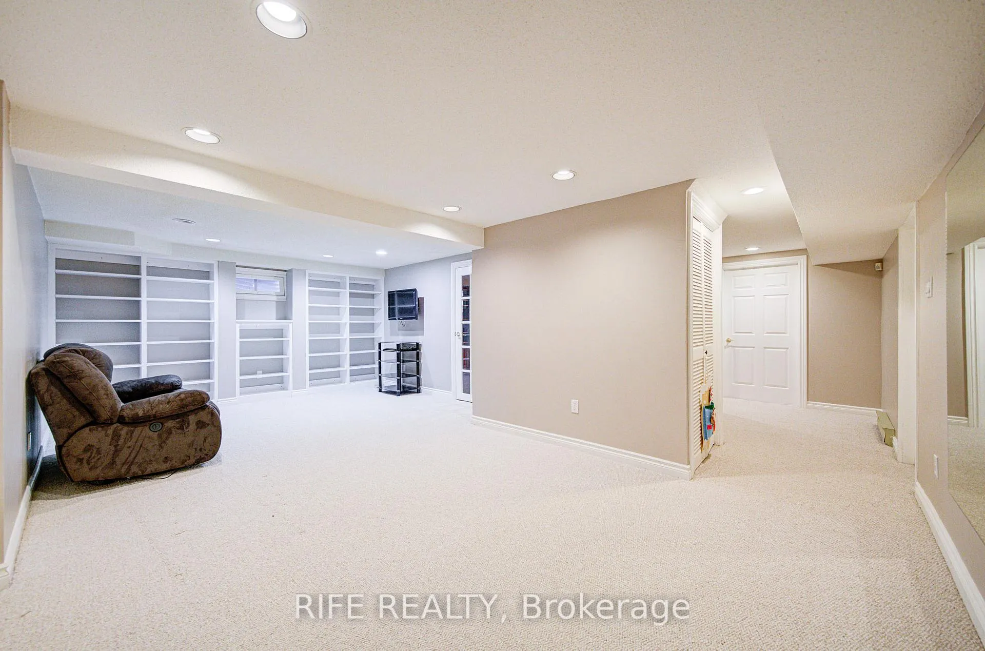 Photo 42 of 38 Longwater Chase, Markham, Unionville — HOMEH
