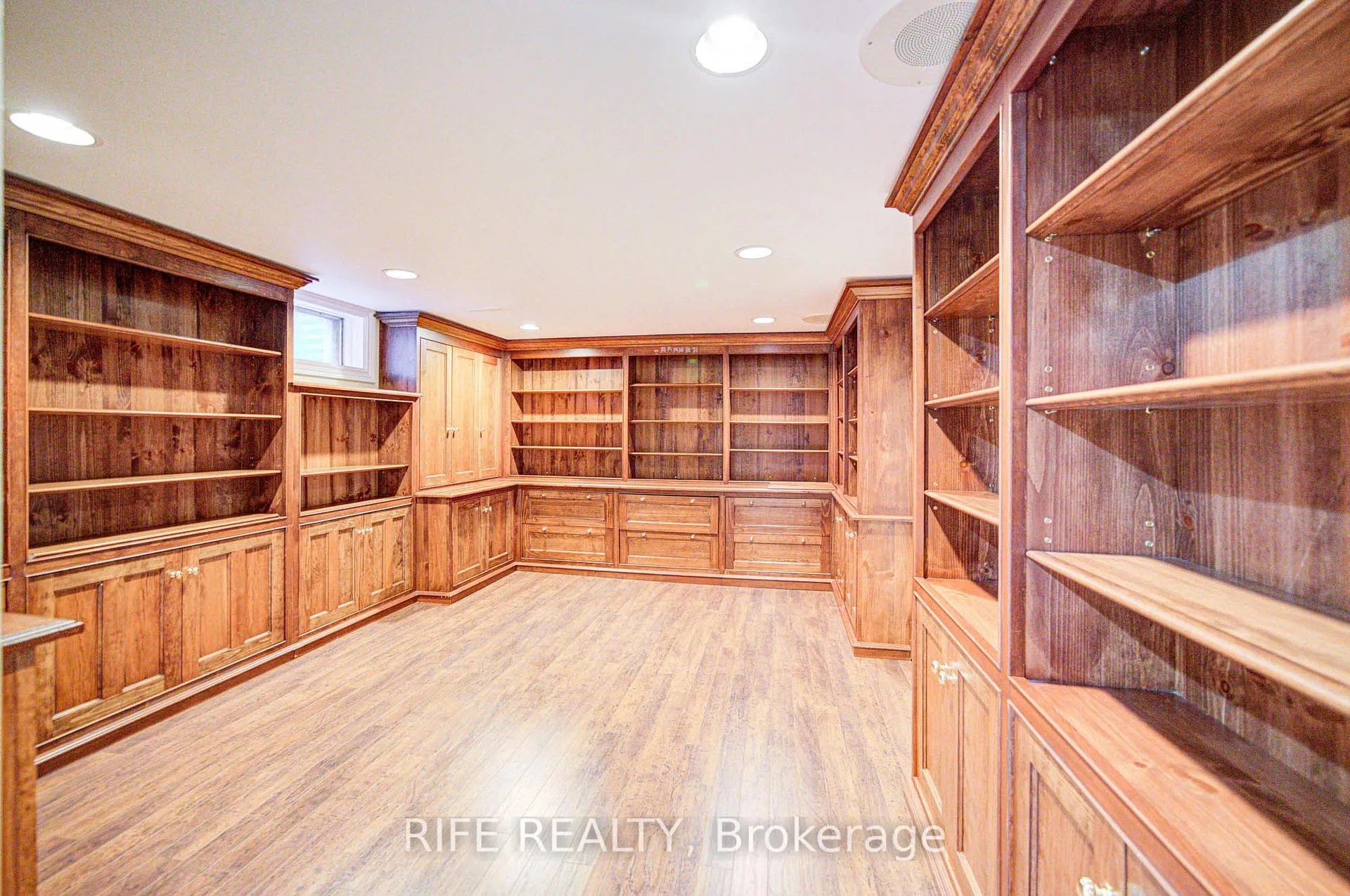 Photo 45 of 38 Longwater Chase, Markham, Unionville — HOMEH
