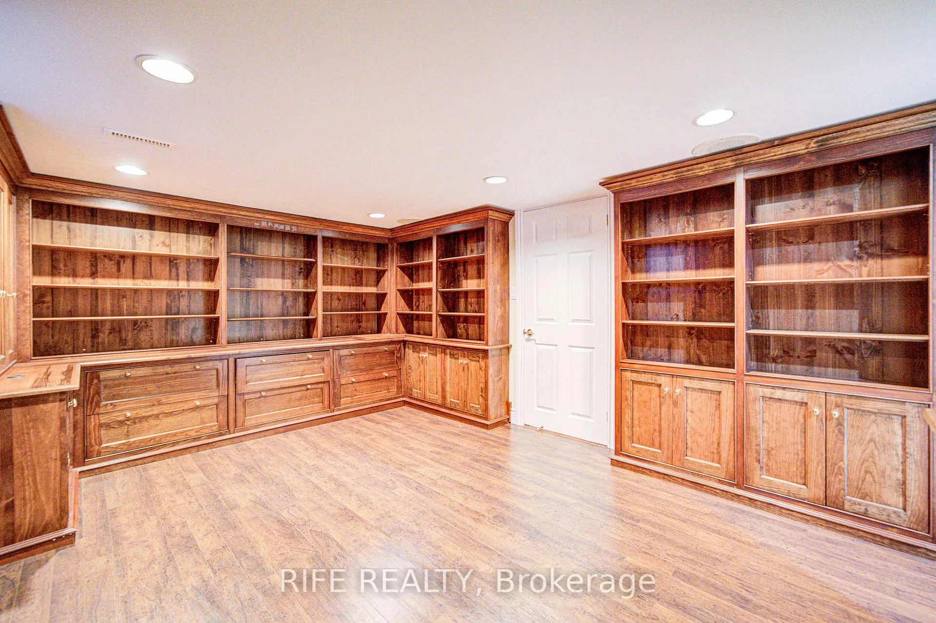 Photo 46 of 38 Longwater Chase, Markham, Unionville — HOMEH