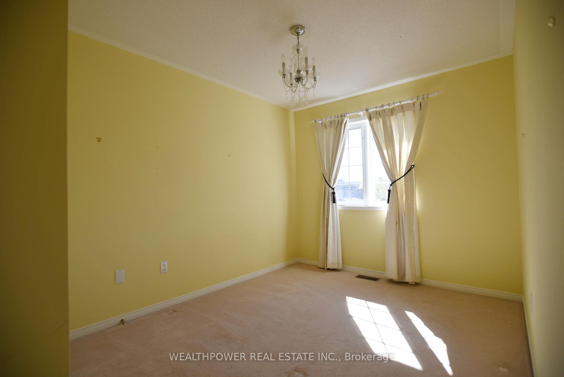 Photo 4 of 123 Morwick Drive, Hamilton, Ancaster — HOMEH