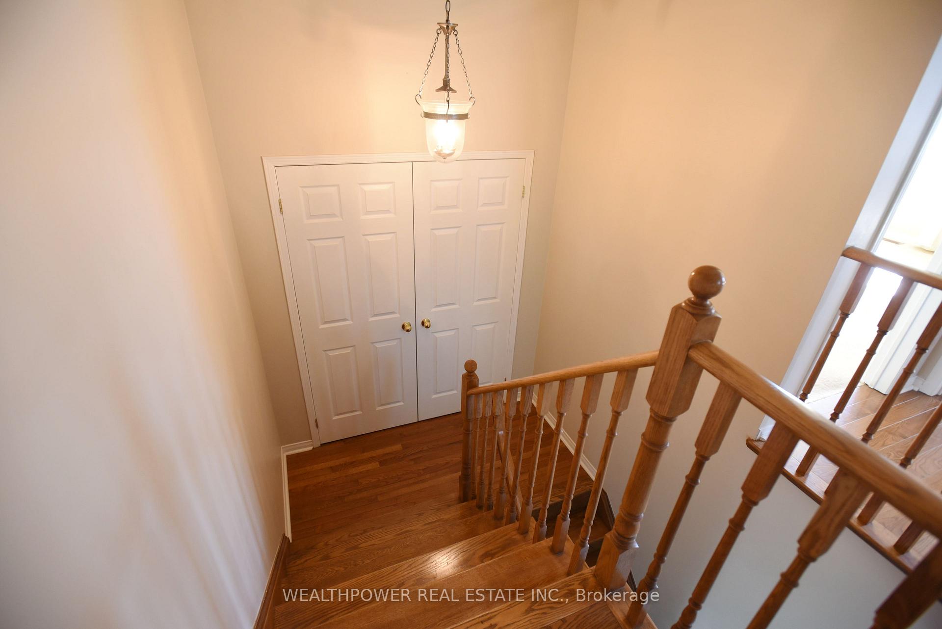 Photo 7 of 123 Morwick Drive, Hamilton, Ancaster — HOMEH