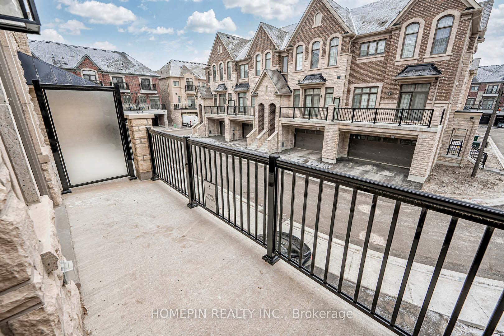 Photo 4 of 8 Gardeners Lane, Markham, Angus Glen — HOMEH