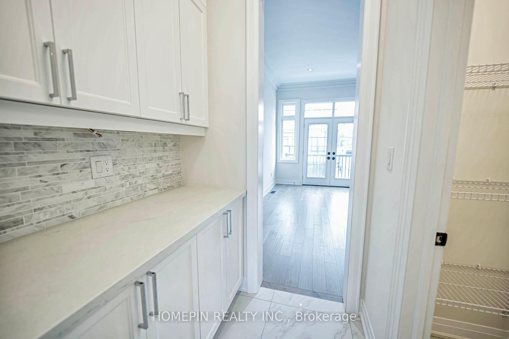 Photo 6 of 8 Gardeners Lane, Markham, Angus Glen — HOMEH