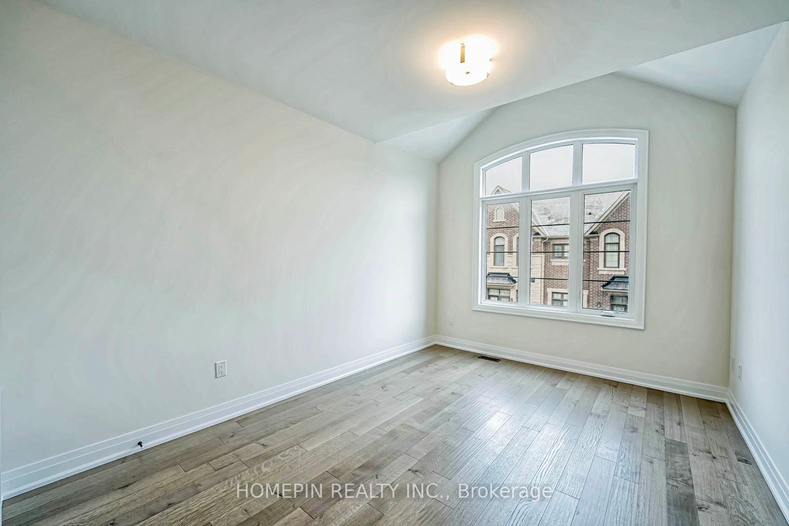 Photo 25 of 8 Gardeners Lane, Markham, Angus Glen — HOMEH