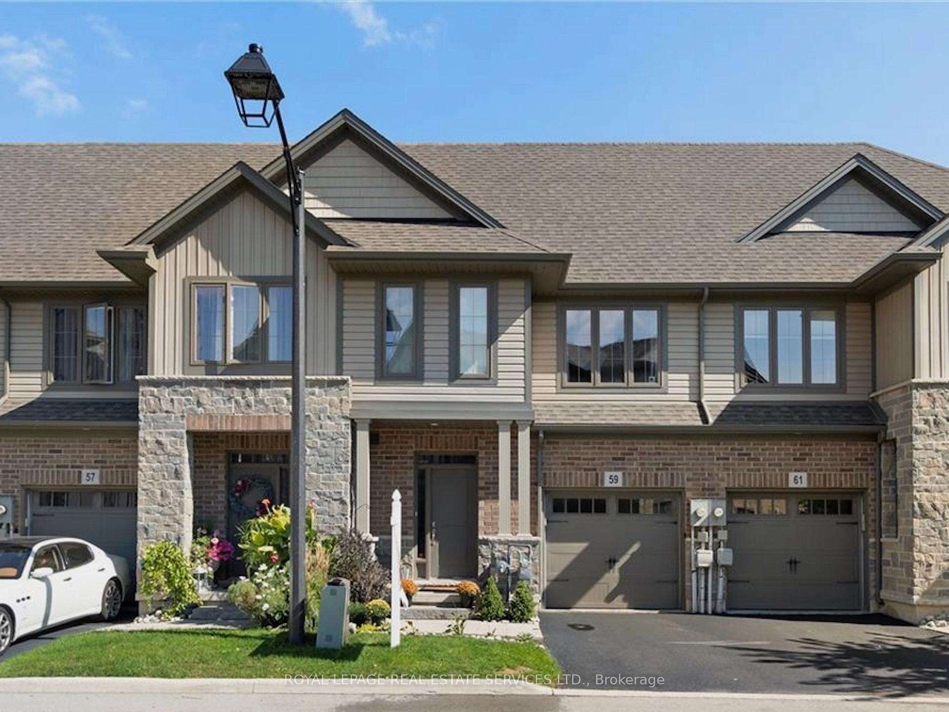 Photo 3 of 59 Southshore Crescent, Hamilton, Lakeshore — HOMEH