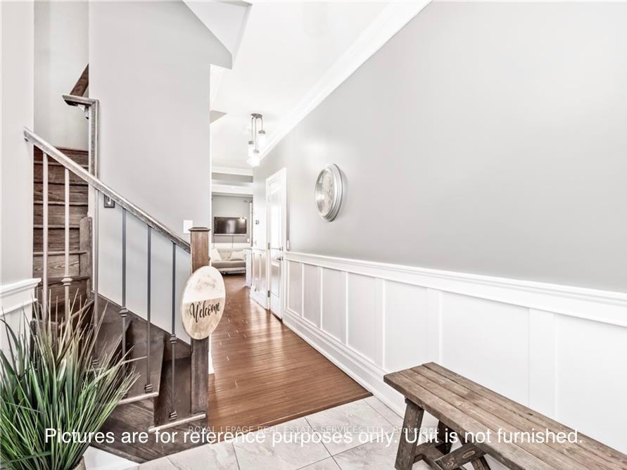 Photo 4 of 59 Southshore Crescent, Hamilton, Lakeshore — HOMEH