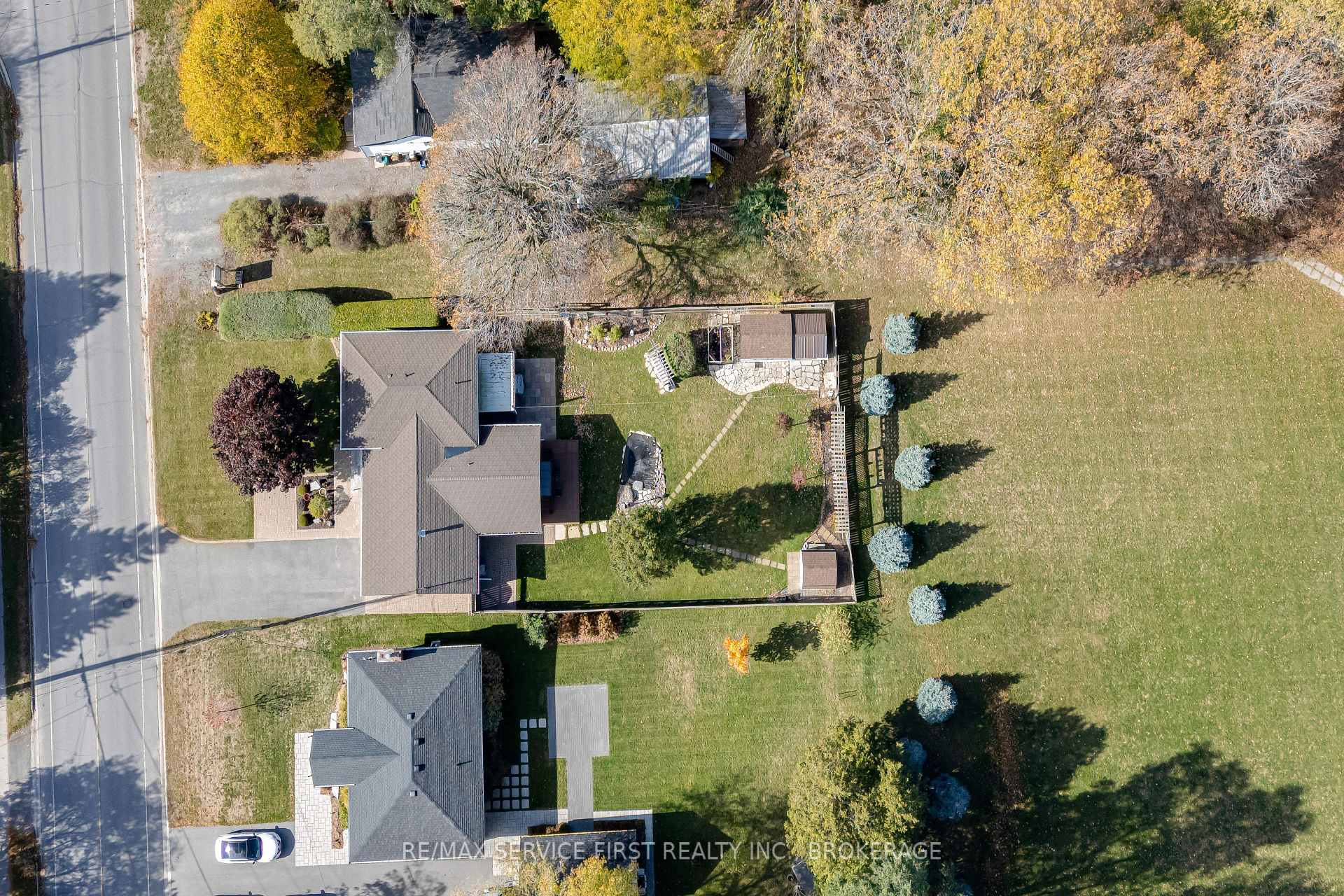 Photo 3 of 998 Woodbine Road, Kingston, North of Taylor-Kidd Blvd — HOMEH