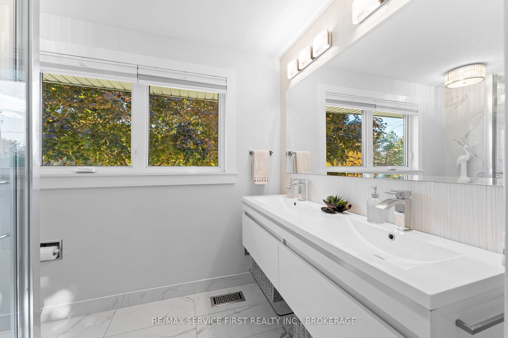 Photo 24 of 998 Woodbine Road, Kingston, North of Taylor-Kidd Blvd — HOMEH