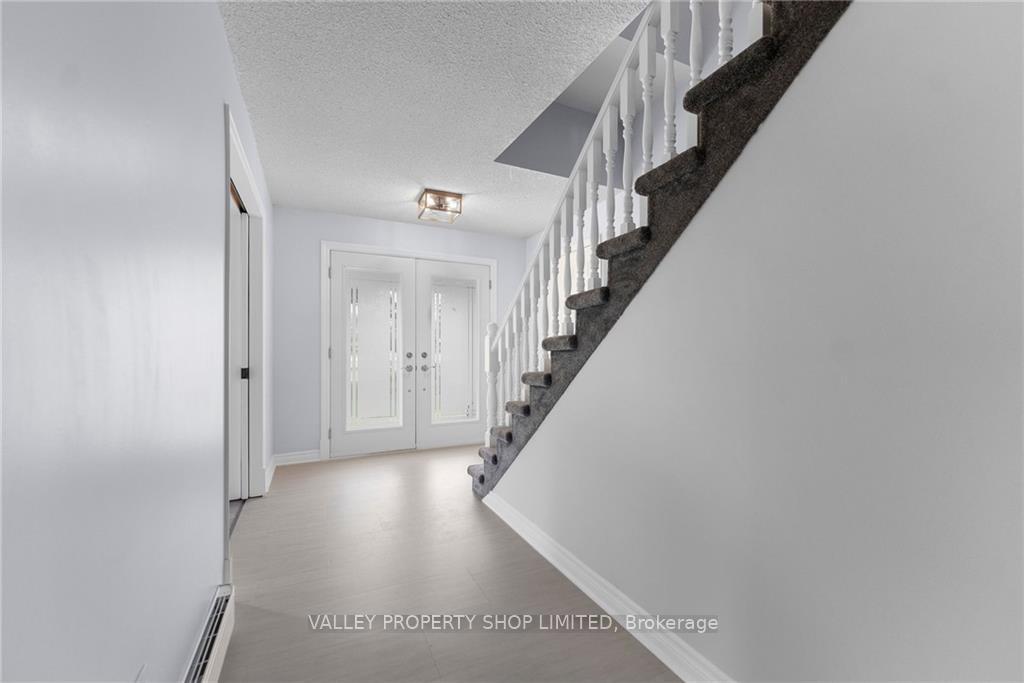 Photo 9 of 876 Russett Drive, McNab/Braeside, Mcnab/Braeside Twps — HOMEH