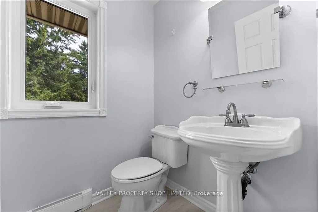 Photo 21 of 876 Russett Drive, McNab/Braeside, Mcnab/Braeside Twps — HOMEH