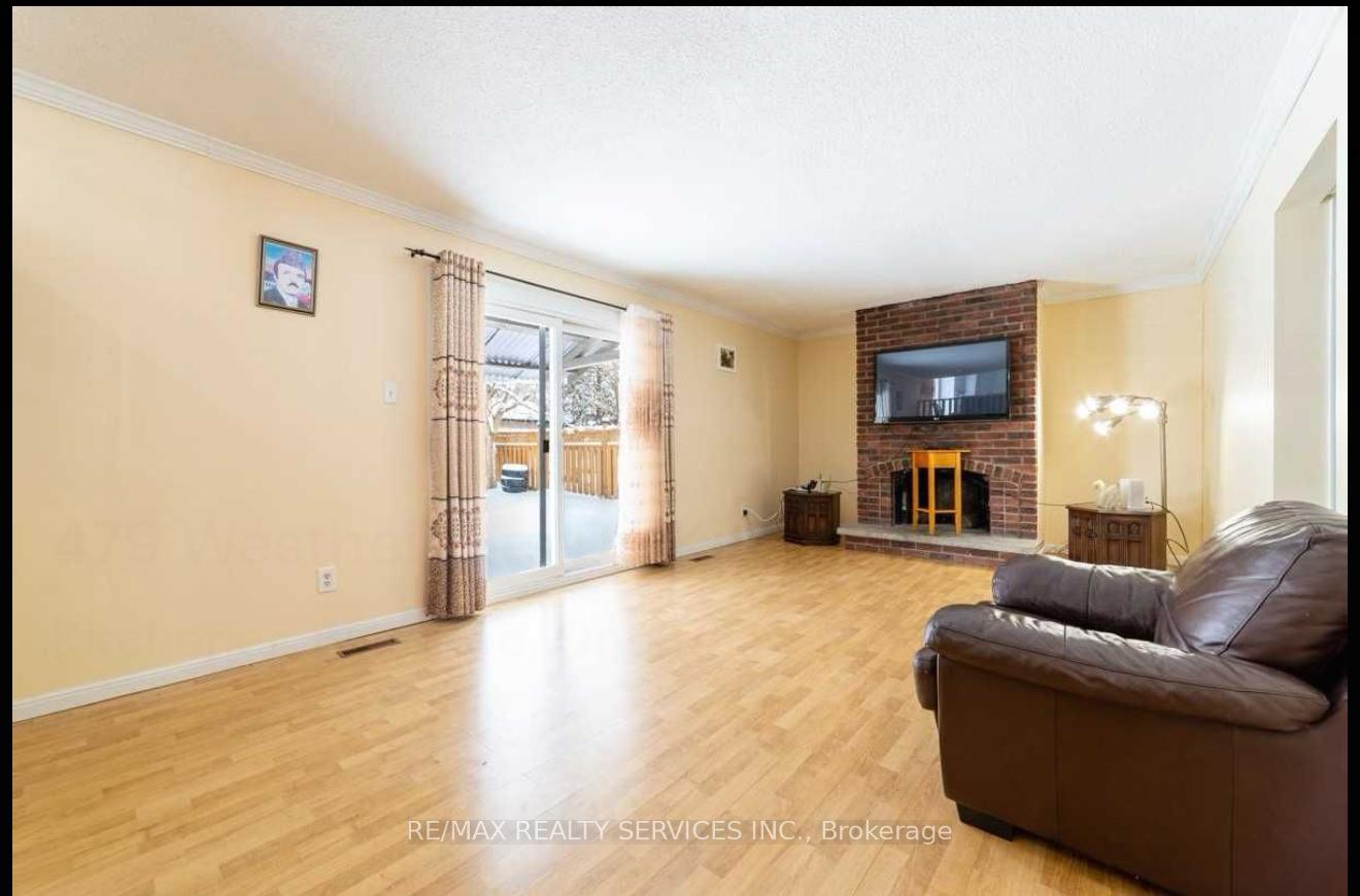 Photo 4 of Unit Main Level, 479 Westheights Drive, Kitchener — HOMEH