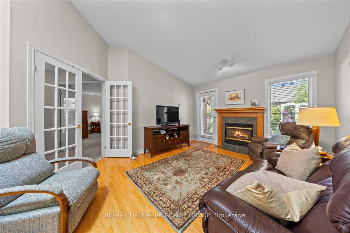 Photo 5 of 50 Kingbird Court, Ottawa, Kanata - Bridlewood — HOMEH