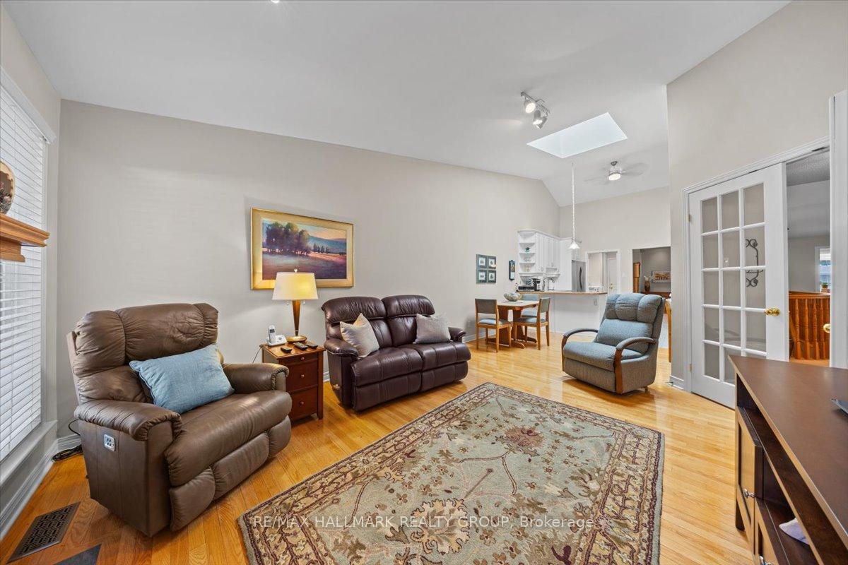 Photo 6 of 50 Kingbird Court, Ottawa, Kanata - Bridlewood — HOMEH