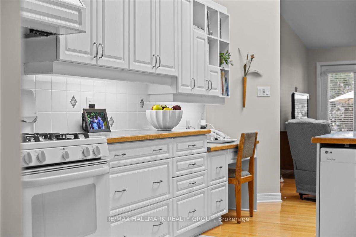 Photo 12 of 50 Kingbird Court, Ottawa, Kanata - Bridlewood — HOMEH
