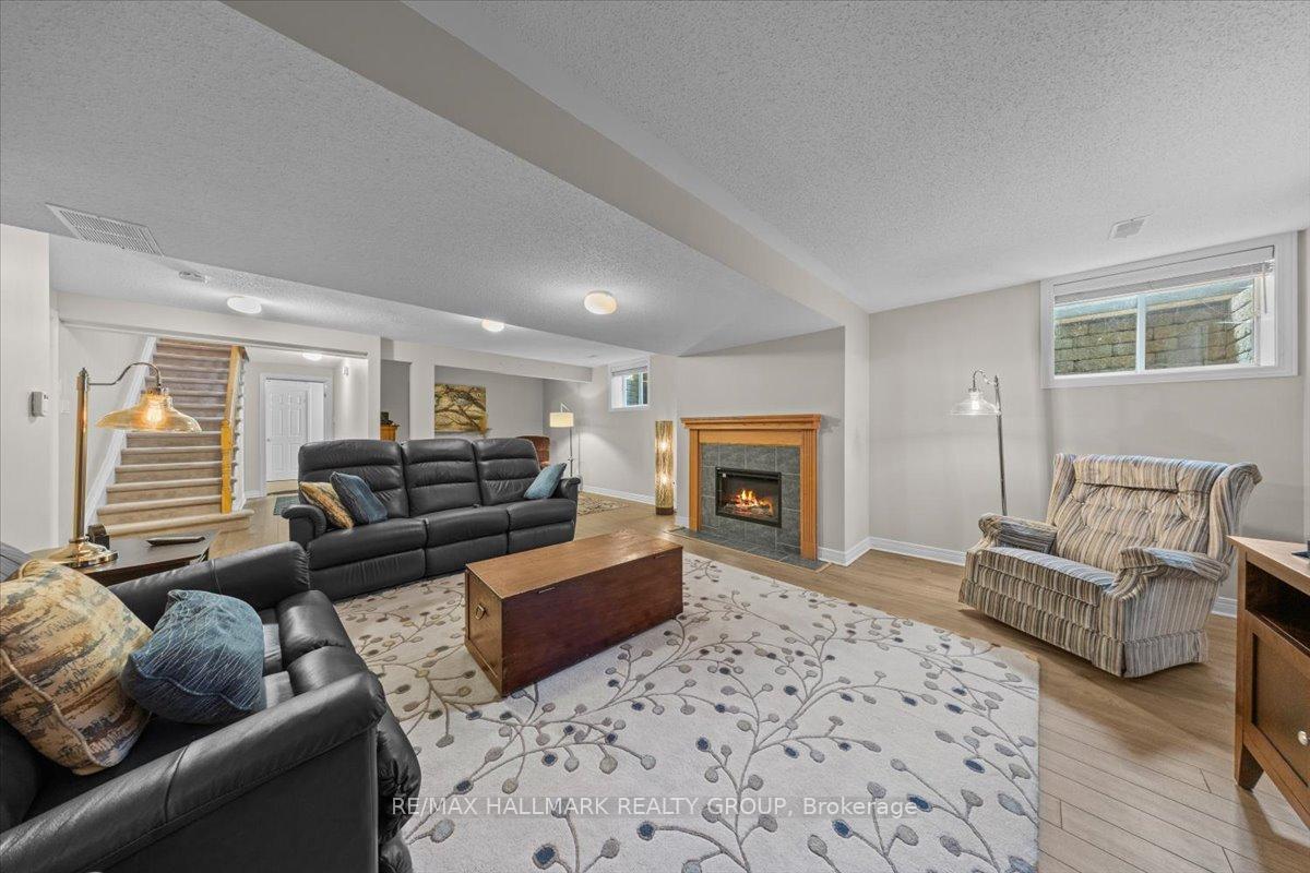 Photo 32 of 50 Kingbird Court, Ottawa, Kanata - Bridlewood — HOMEH