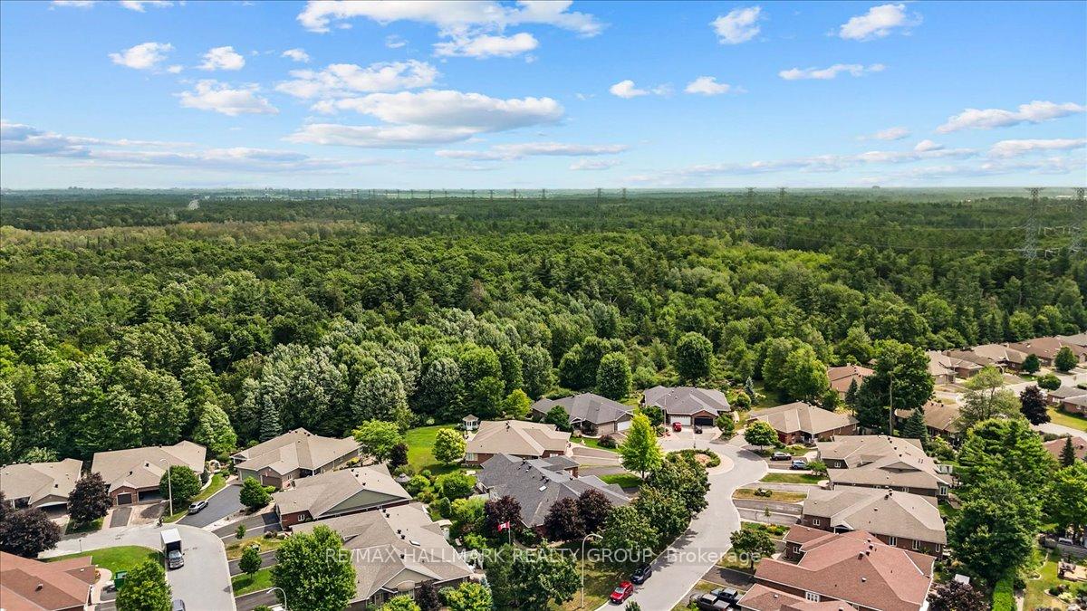 Photo 40 of 50 Kingbird Court, Ottawa, Kanata - Bridlewood — HOMEH