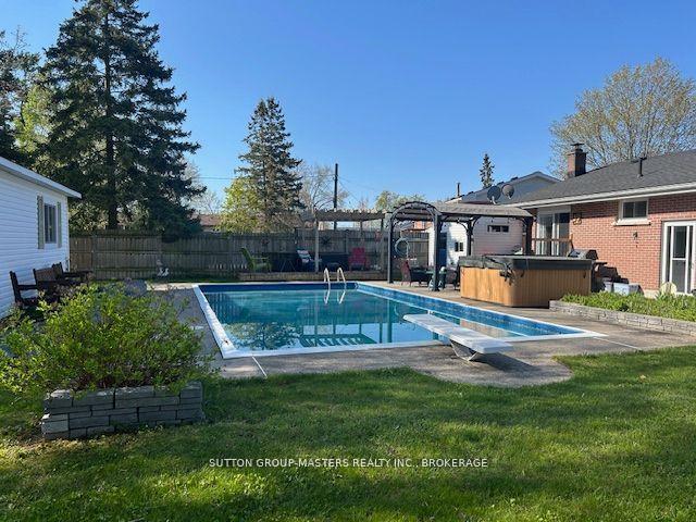 Photo 2 of 146 Harvard Place, Loyalist, Amherstview — HOMEH