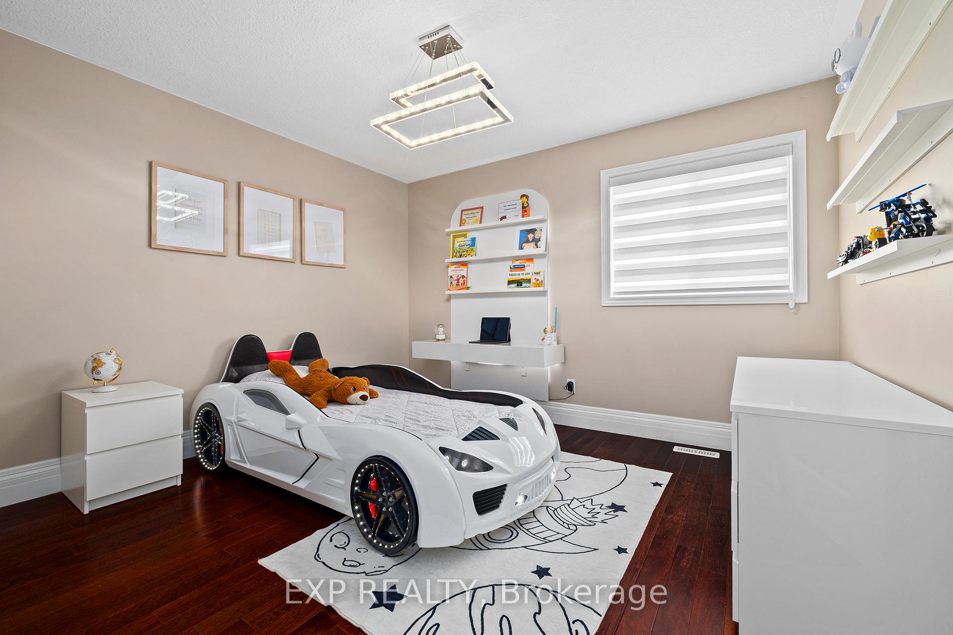 Photo 28 of 243 Sims Estate Drive, Kitchener, Grand River South — HOMEH